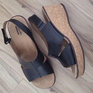 Clarks Women's Black Sandals 7.5